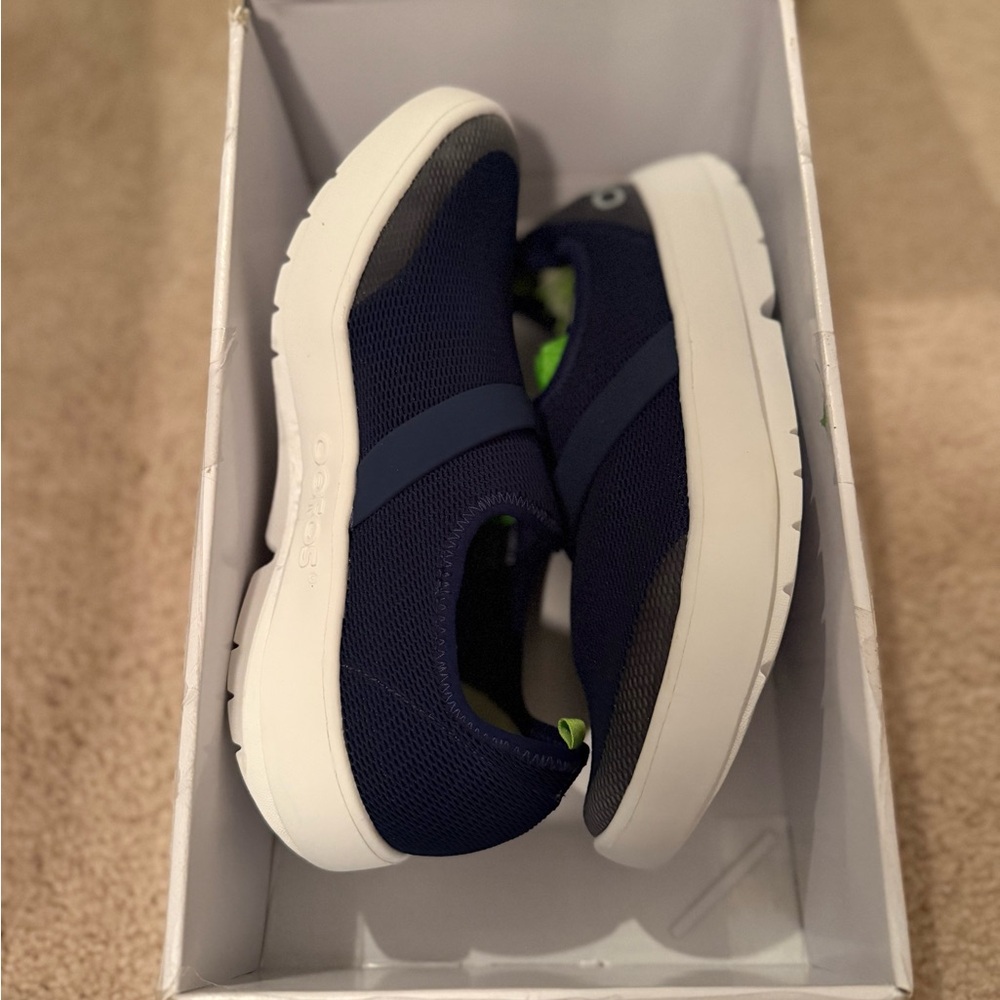 OOFOS WOMENS OOMG LOW MESH SHOES SZ 10 NWT